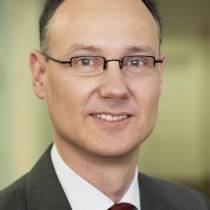 Karsten Löffler Manging Director– Allianz Climate Solutions GmbH